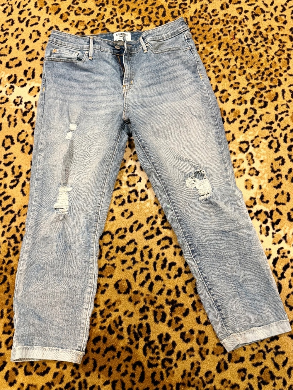 Denizen from Levi's Distressed Boyfriend Jeans Light Wash Size 14 Like New